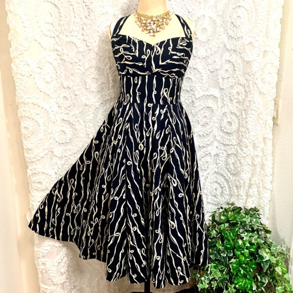 Anthropologie Grapic Print Black/White Halter Dress with Full Swing Skirt- 6 - Picture 4 of 14